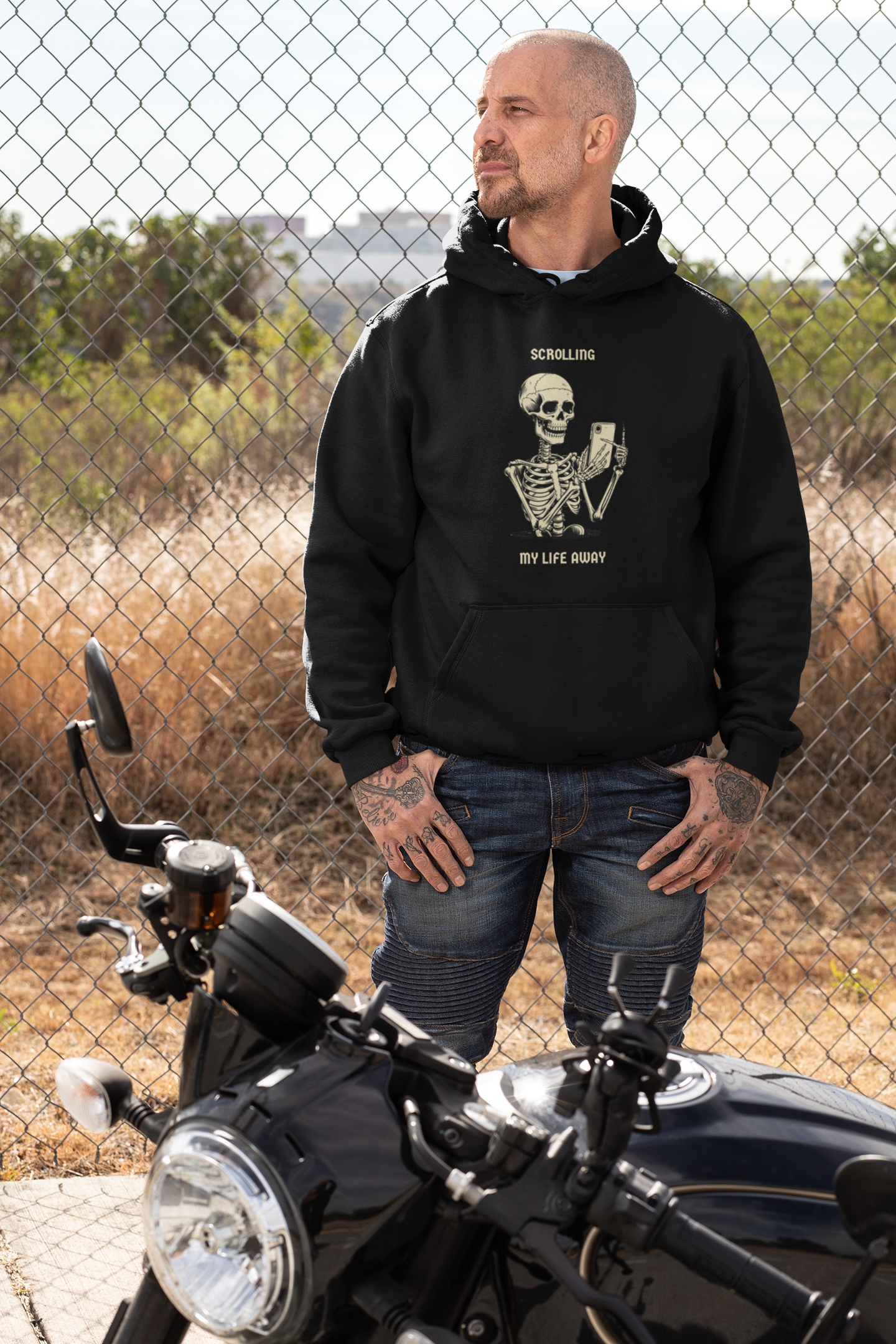 men hoodie skull scrolling